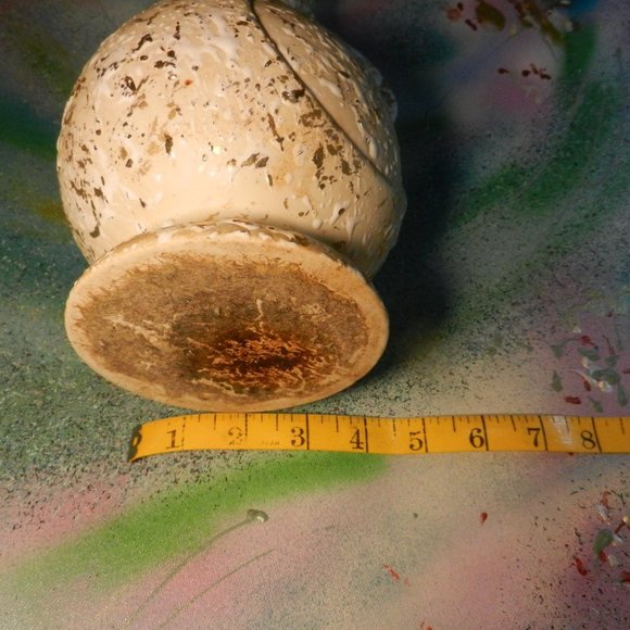 VTG cream gold textured spatter urn vase w handle **read description** - Picture 13 of 14